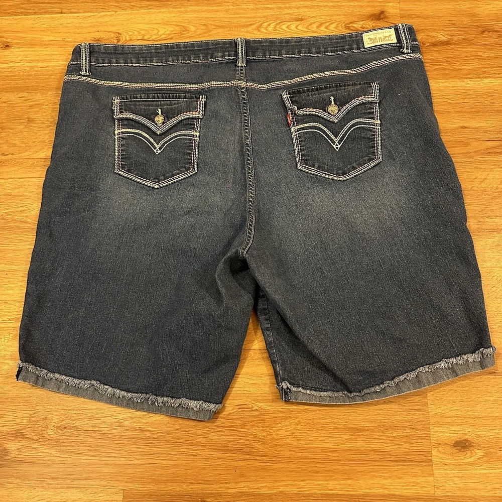 Levi's classic Bermuda shorts rolled cuffed hem womens 24 Plus Size
